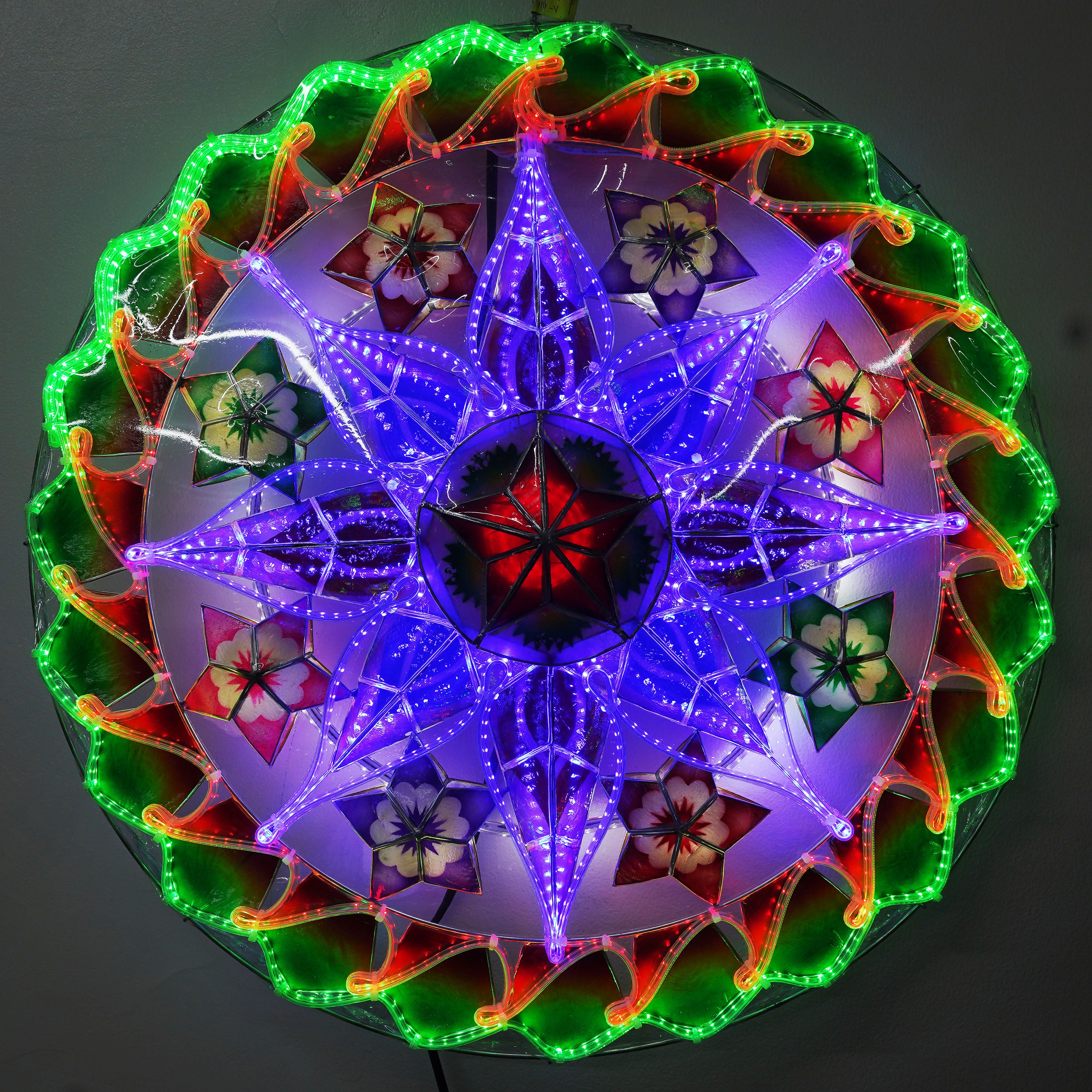 24-Inch Filipino Handmade Christmas Capiz Parol Star Lantern - Green, Blue, Red (110V, 2KG)