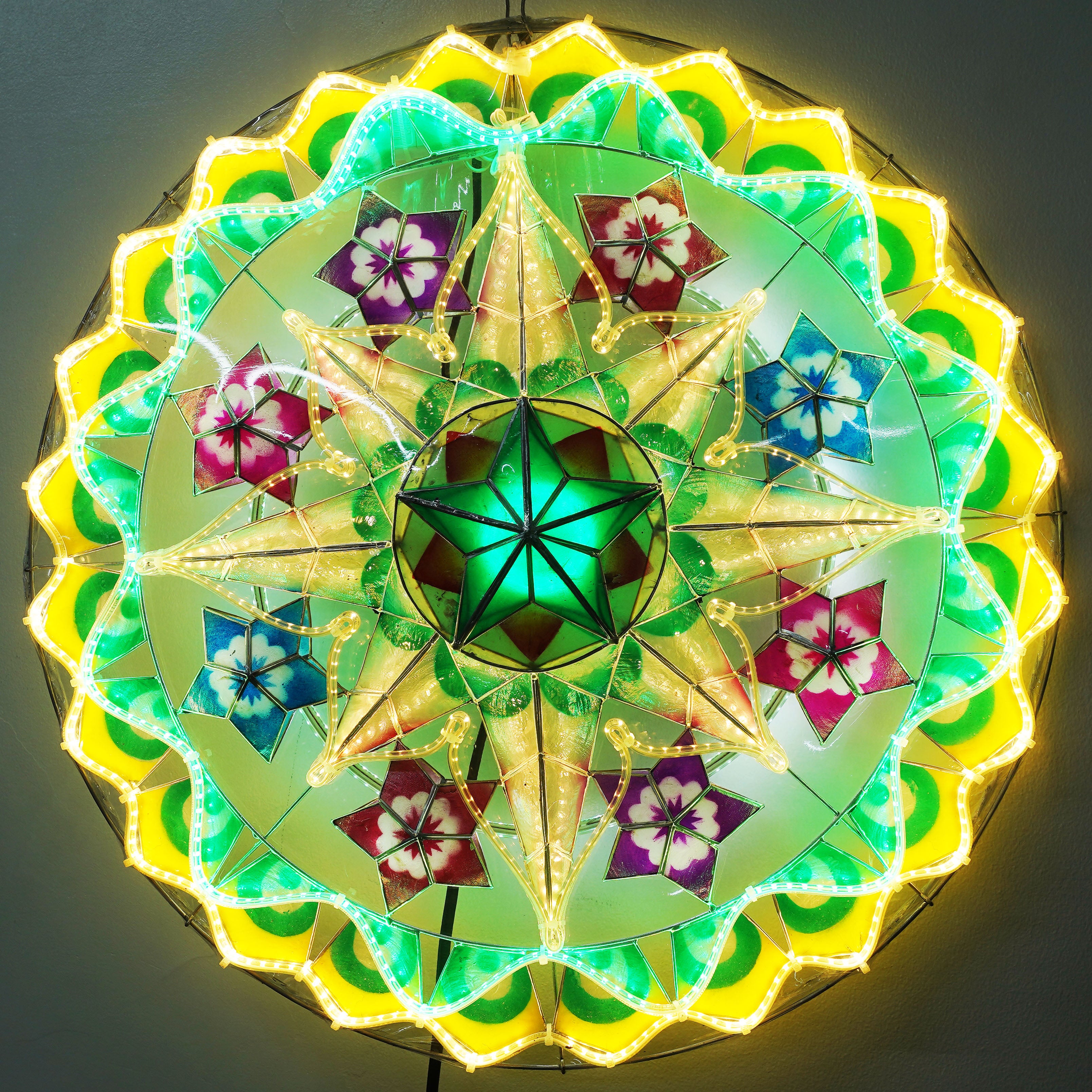 Hot Sale! Philippines Handmade Christmas Capiz Parol Lantern Star in Yellow, Green, White - 24 Inches, 2 KG, 110 V