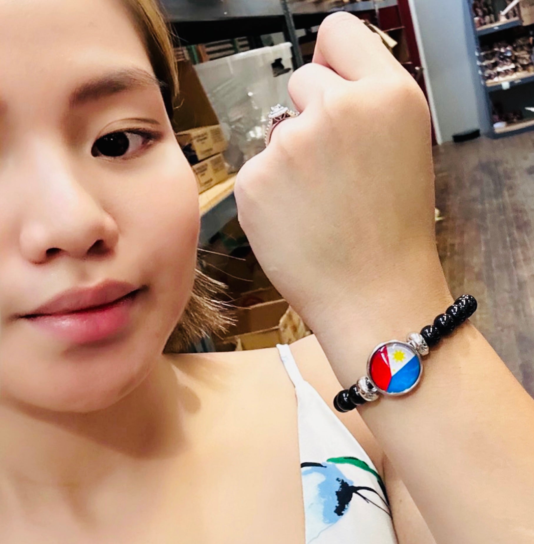 Hot Sale! Philippine Flag Elastic Beaded Jewelry Bracelet Made of 420 G Glass Stones