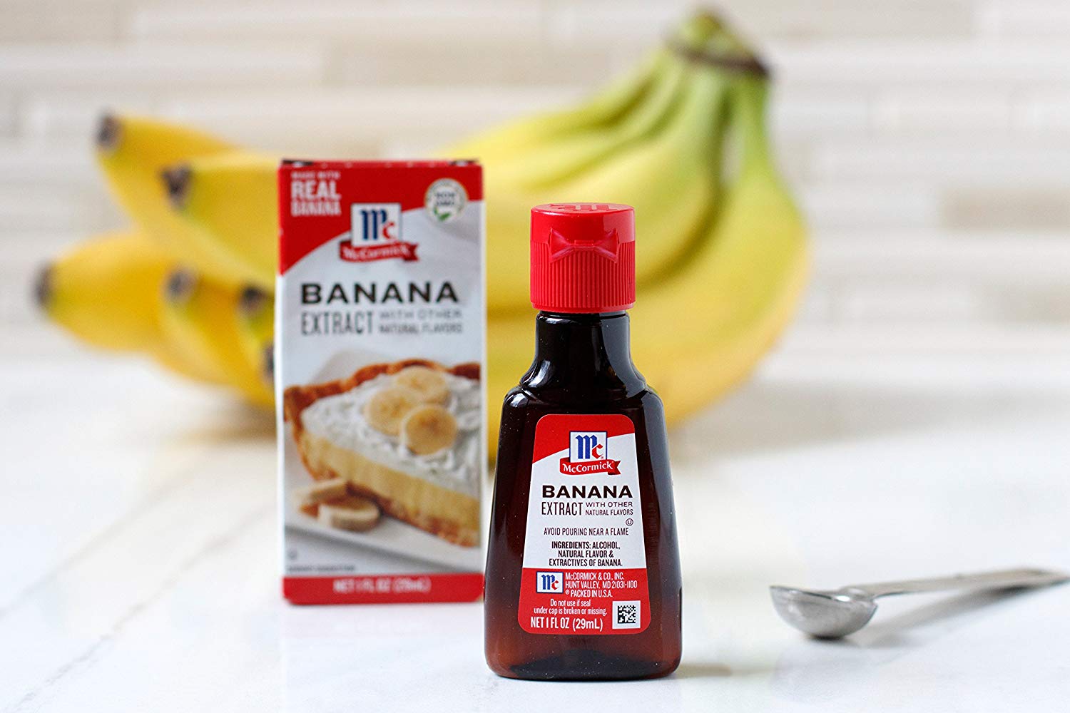 McCormick 1 FL OZ Banana Extract with Natural Flavors - Premium Choice